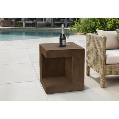 Table de chevet et de bout carrée de couleur noyer de 25 po de hauteur pour décoration intérieure et extérieure, table d'appoint de style contemporain avec découpe, chambre à coucher, patio de salon, tablette