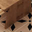 Table basse en bois massif au design minimaliste
