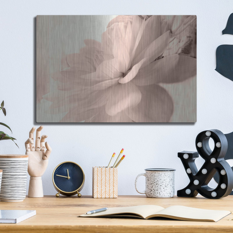 "Pink Dahlia 1" par Judy Stalus, H 12 po x l 16 po