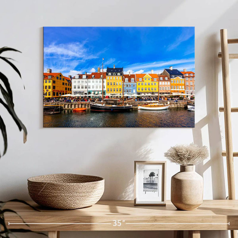Ravi au port de Nyhavn, H 16 po x l 24 po