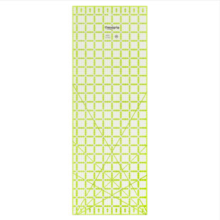 Règle de courtepointe rectangulaire antidérapante 8 1/2 po x 24 po Omnigrip