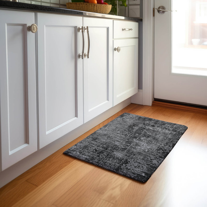 Premium Machine Washable Cerrito AMF559 Gray Rug, Rectangle 1'8" x 2'6"