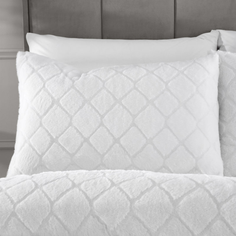 Cosy Diamond Faux Fur Duvet Cover Set, White, Kingsize