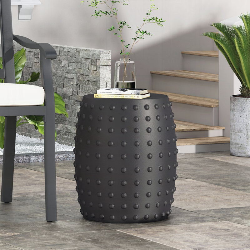 Table d'appoint d'extérieur en béton