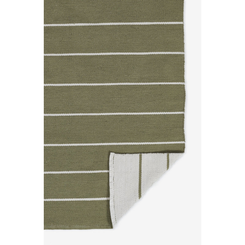 Area Rug in Green, Rectangle 2' x 3'