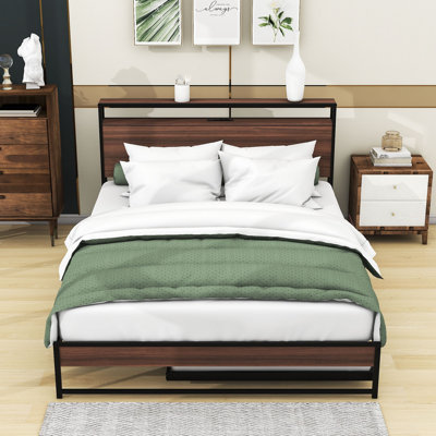 Maroma Metal and Wood Platform Bed with Twin Size Trundle