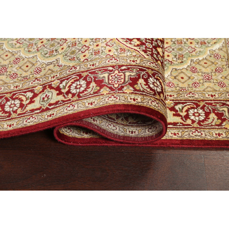 Tapis rouge en laine et en soie noué à la main de conception unique 4 pi 1 po x 6 pi 3 po