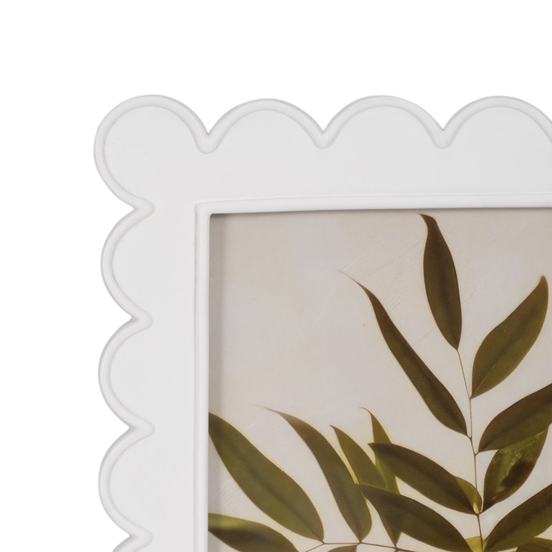 Photo Frame Resin Glass Scalloped Edge Polyresin Paper Accent Decorative Display Stand Casual Style Home Decor Classic Trim Detailing Vertical Horizontal Orientation Freestanding Lightweight Build