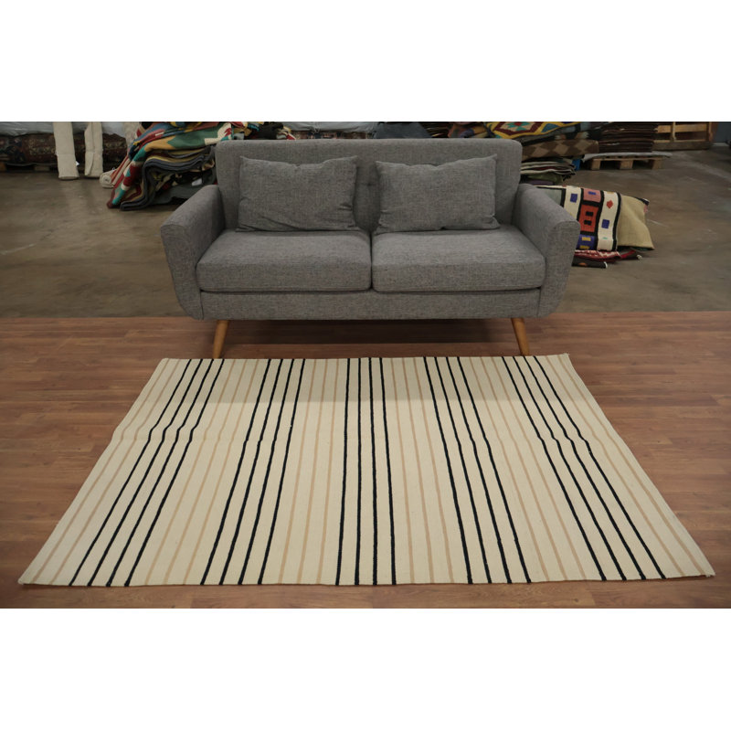 Minimalist Stripe Kilim Rug 4x6 for Modern Living