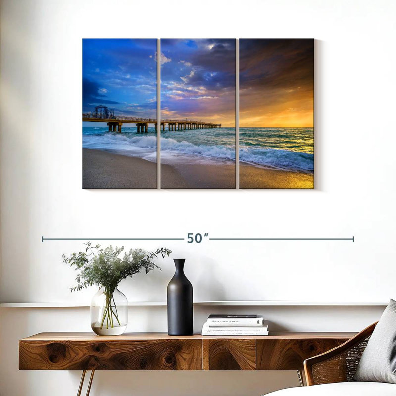 Nicci Powerful Sunrise Pier Miami SOFL, H 24 po x l 38 po