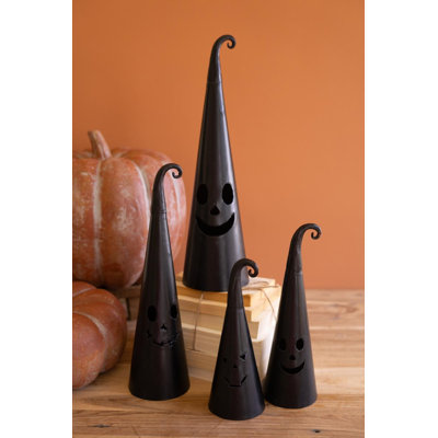 ENSEMBLE DE QUATRE HALLOWEEN