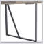 Une table de salle à manger rectangulaire rétro minimaliste avec un dessus spécialement texturé et des pieds en métal noir-339265499-339265501