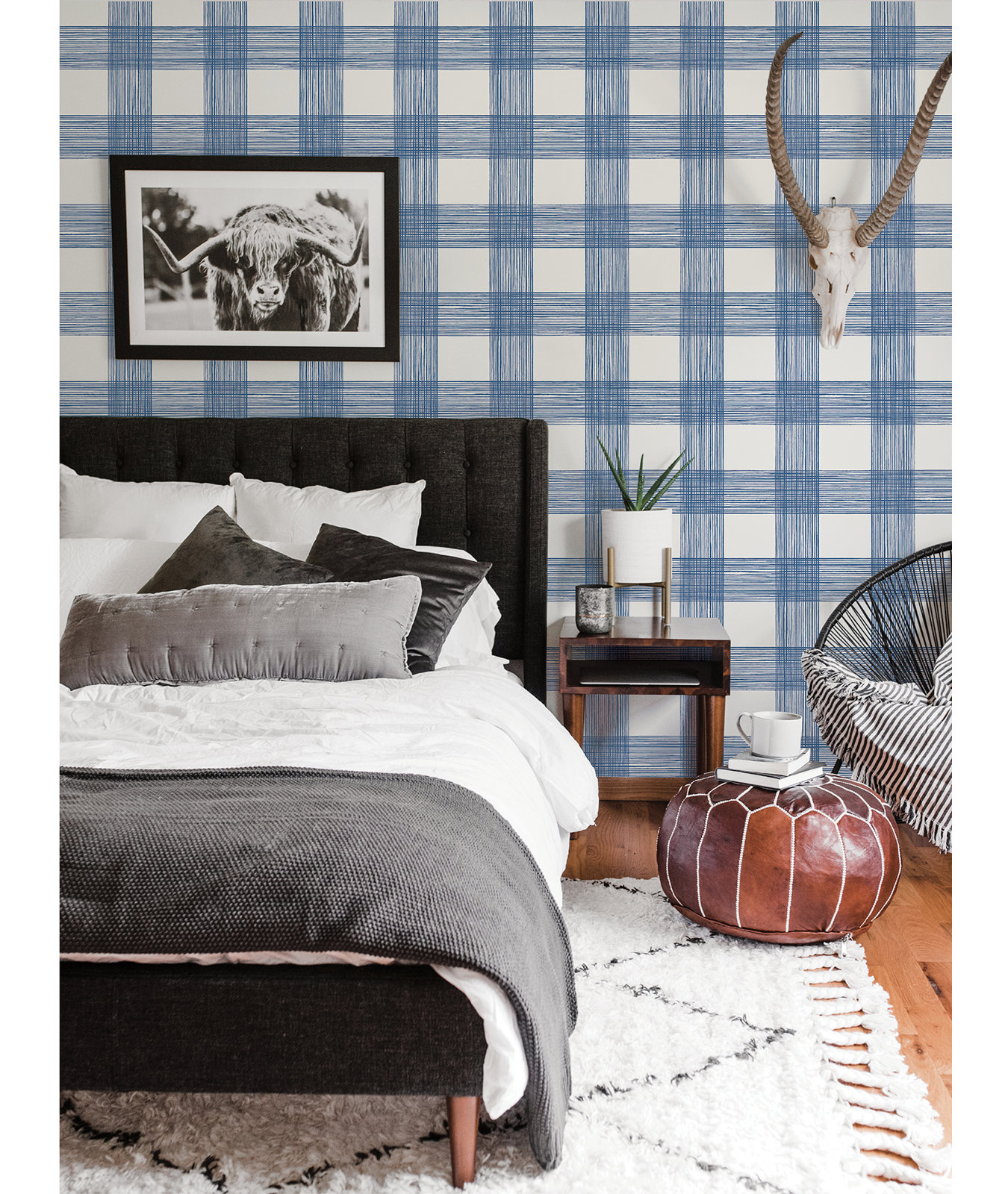 Loy Modern Plaid Wallpaper, Indigo