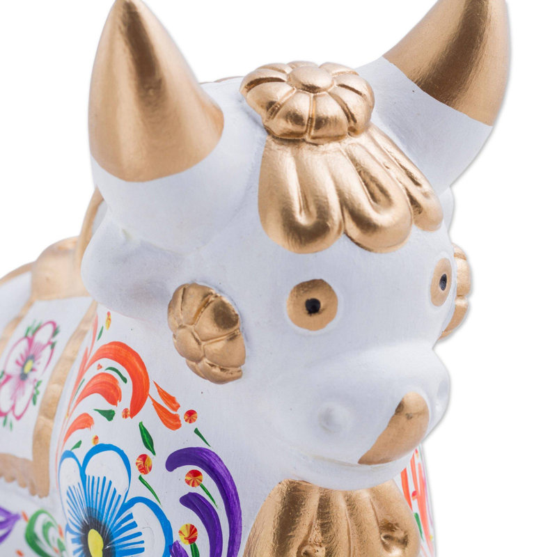 Animals Decorative Object, 5.5" H x 5.5" W x 2.8" D, White