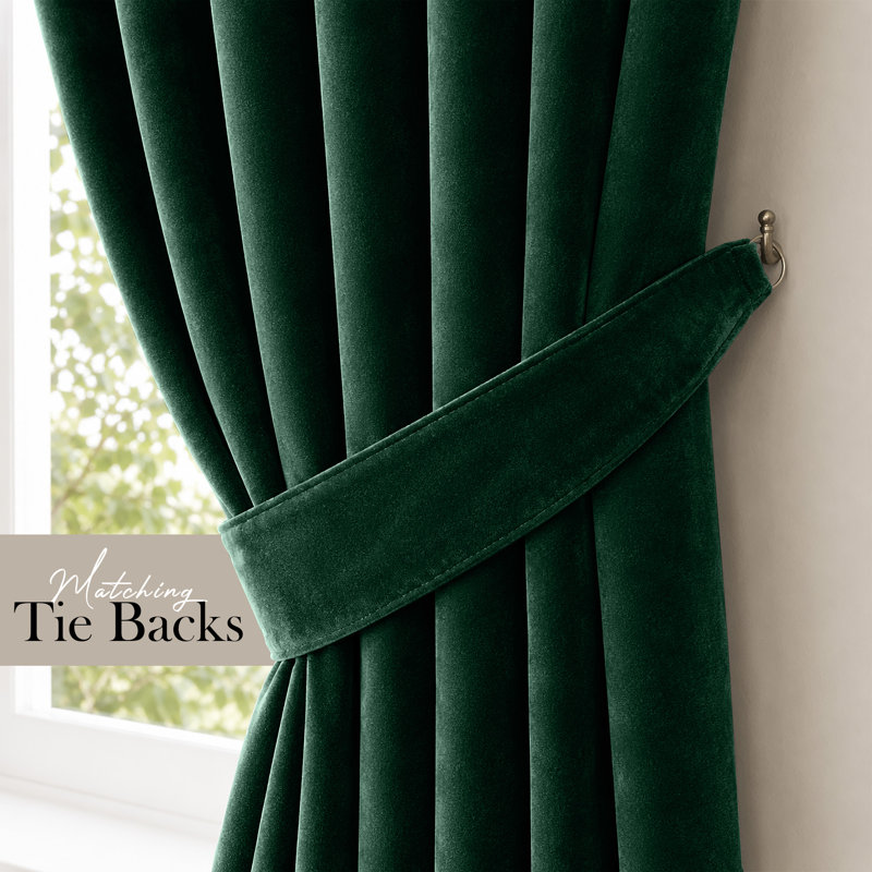 Thermal Velvet Curtains with Eyelet Ring Top - Blackout Crushed Velvet Drapes Pair, 117cm Width x 137cm Drop, Green Emerald