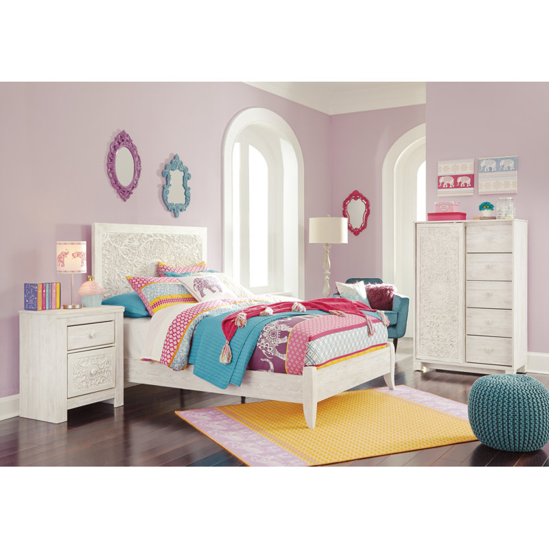 Paxberry Panel Bed, Chest and Nightstand, Full / Double
