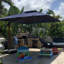 Grand parasol de patio extérieur en porte-à-faux carré, base incluse, bleu marine-1222472880-1335121742