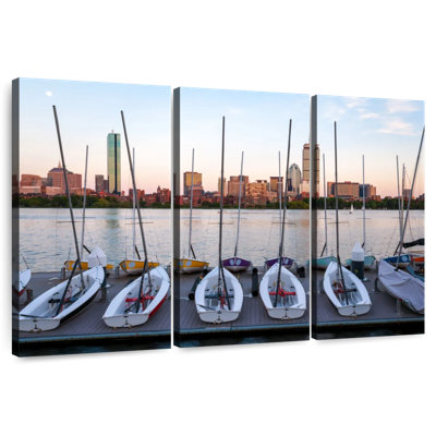 Mehar voiliers amarrés à Boston