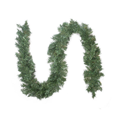 Couronne de Noël artificielle 24 po Pin Minetoba
