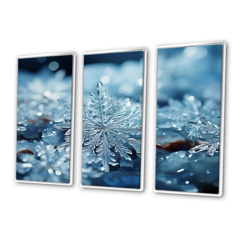 «Sunrise Snowflake Tranquility V - Winter Landscape», art mural, Cadre flottant blanc, H 28 po x l 36 po x P 1 po