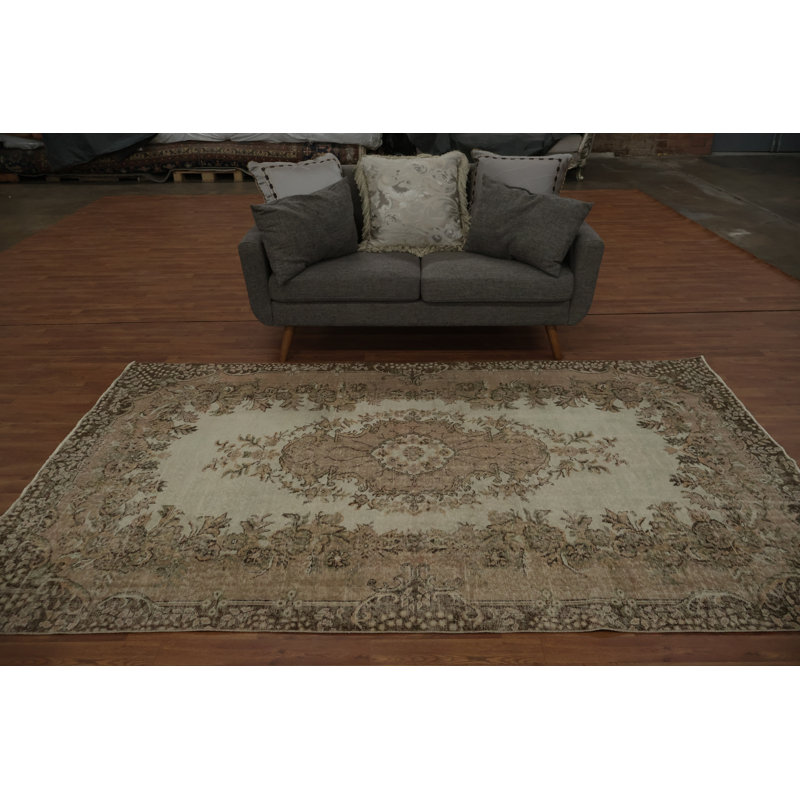 Tapis délavé traditionnel exquis 6 x 9