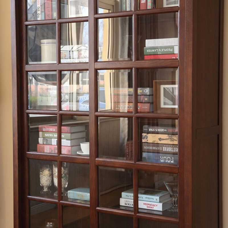 Bibliothèque classique de style américain