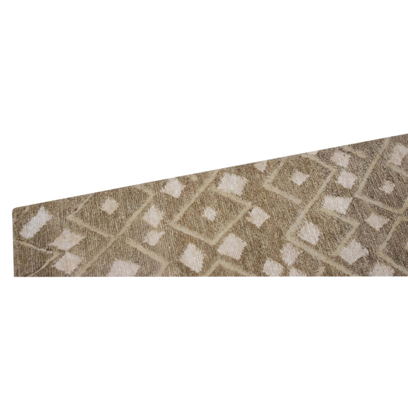 Hand Knotted Area Rug in Natural And Gray