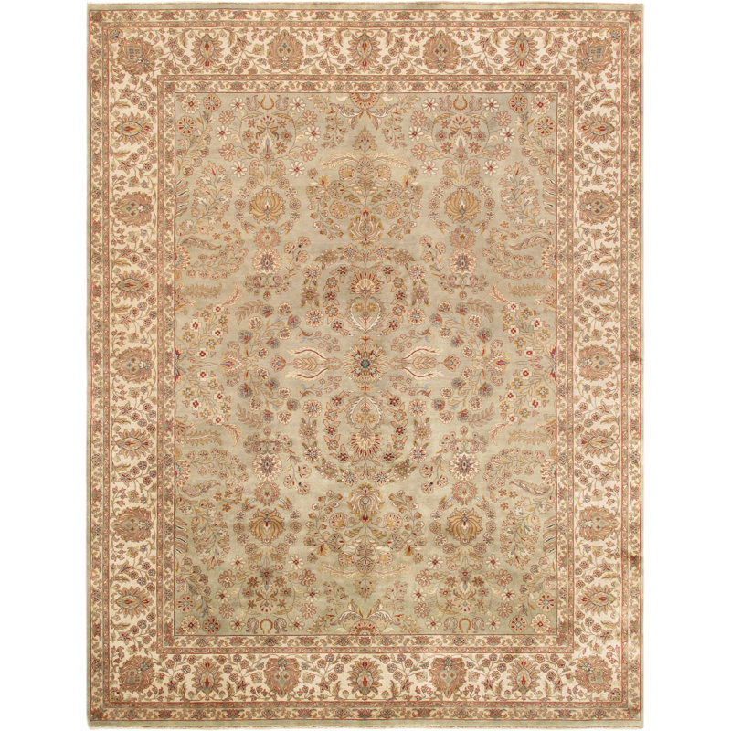 Tapis vert / ivoire en laine nouée à la main Baku, Rectangle 7 pi 10 po x 9 pi 10 po