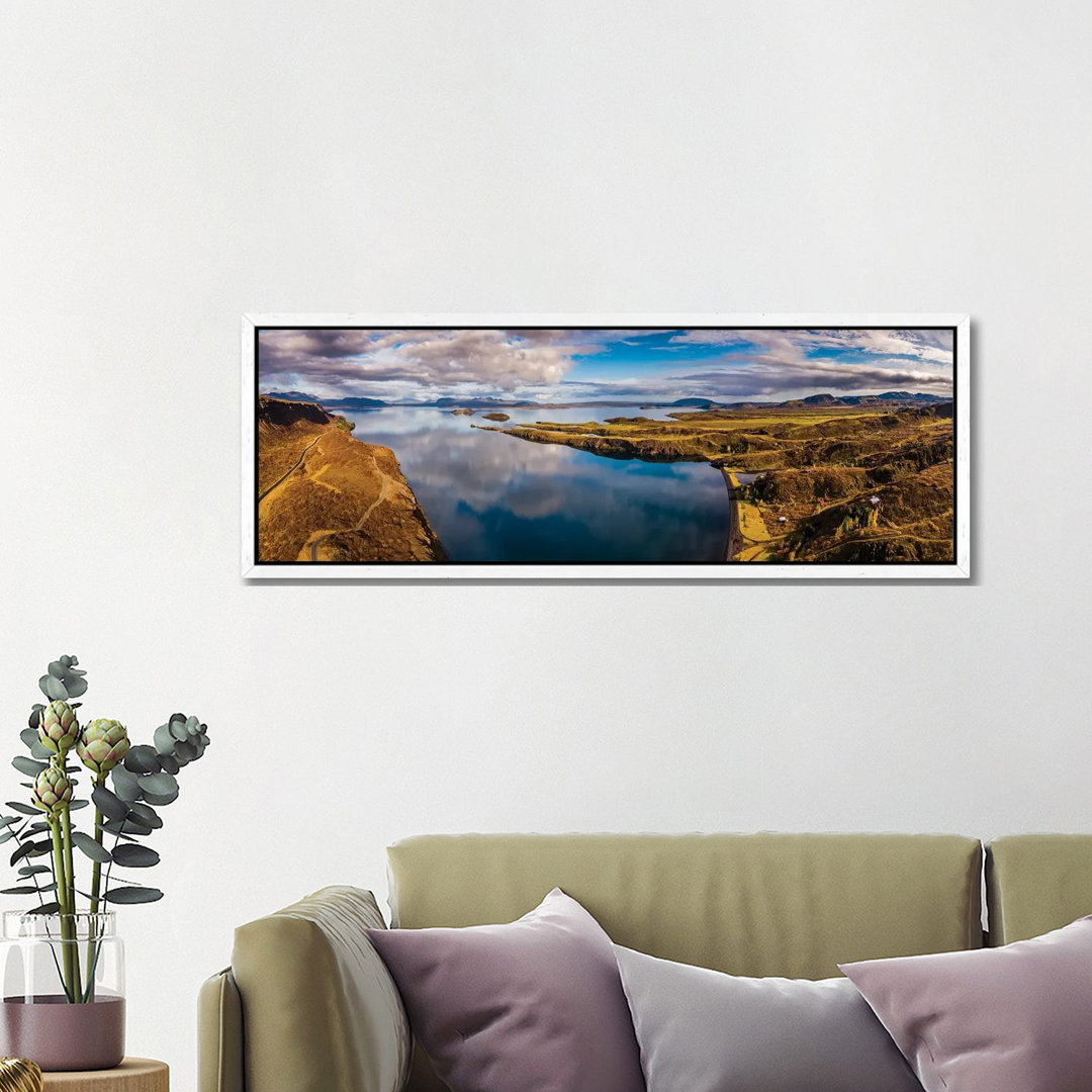Lake Thingvellir, Thingvellir National Park, Iceland 1PC6