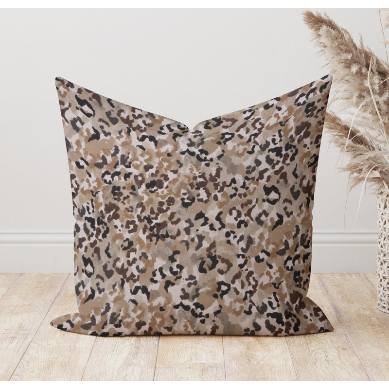 Housse de coussin châtaignier brun et beige léopard, H 15 po x l 15 po