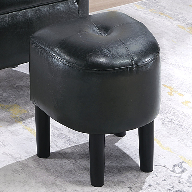 Chaise d'appoint dans les bureaux élégants