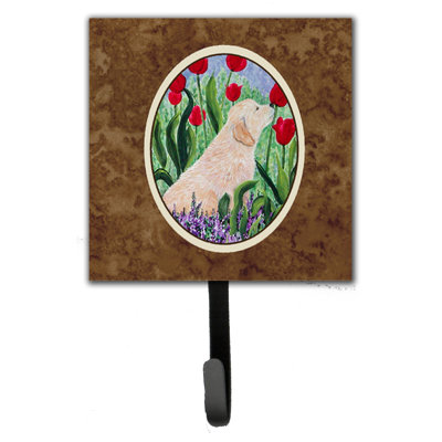 Crochet mural golden retriever