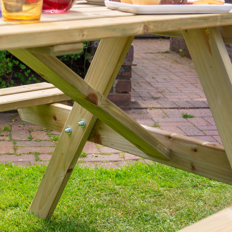 Rowlinson Traditional Picnic Table, 71cm H x 120cm W x 150cm D
