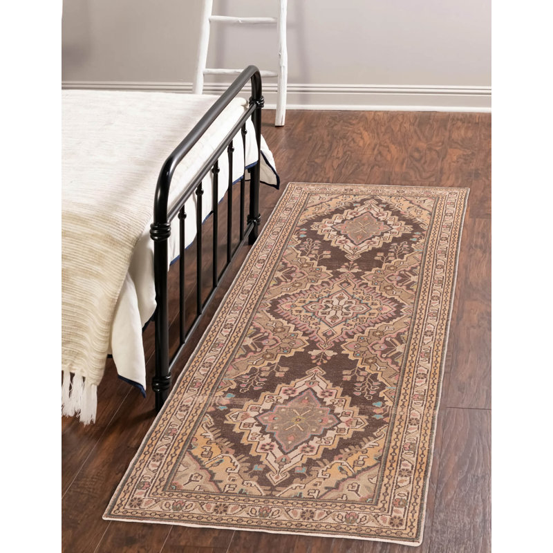 Tapis brun Antalya Vintage 3 pi 6 po x 10 pi 2 po