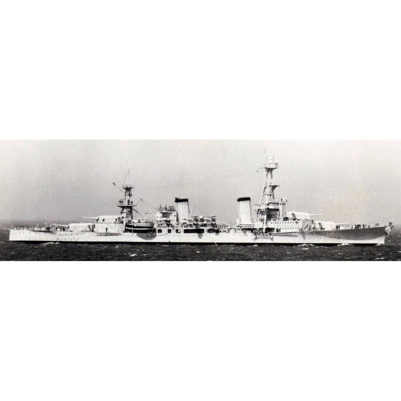 Cleveland-class cruiser moyen, H 10 po x l 30 po x P 5 po