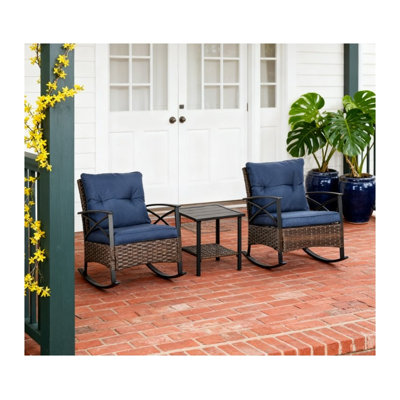 Ensemble de conversation d'extérieur en osier bleu foncé 3 pièces avec deux chaises berçantes et une table d'appoint