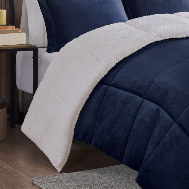 Ensemble d'édredon moelleux et hypoallergénique bleu marine