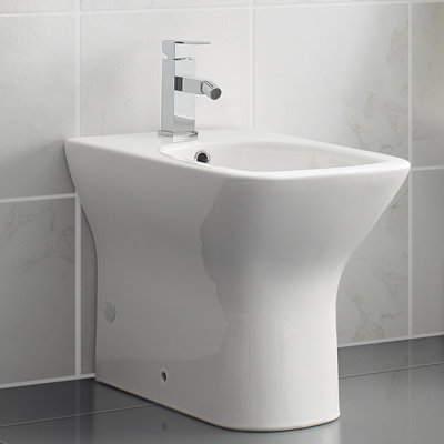 Carre Bidet