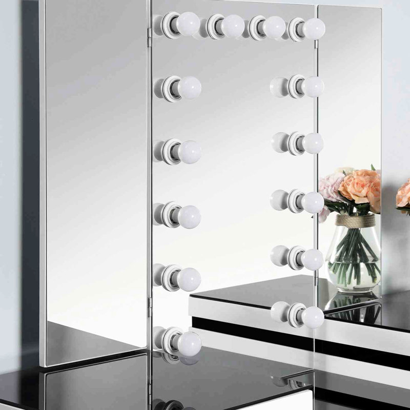 Meuble-lavabo 1 pièce avec miroir à trois volets, 14 ampoules, surface en verre noir, tiroirs doublés de feutre et tabouret rembourré assorti au design blanc contemporain pour la chambre à coucher