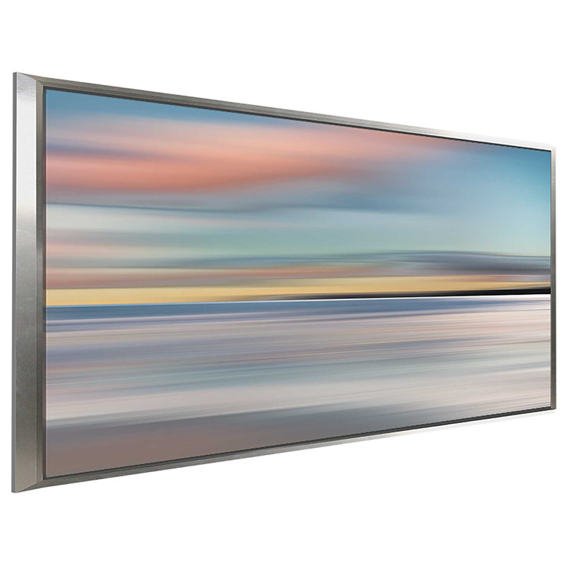 «Honey Twilight», reproduction, H 21,5 po x l 33,5 po x P 2 po, Cadre flottant argent
