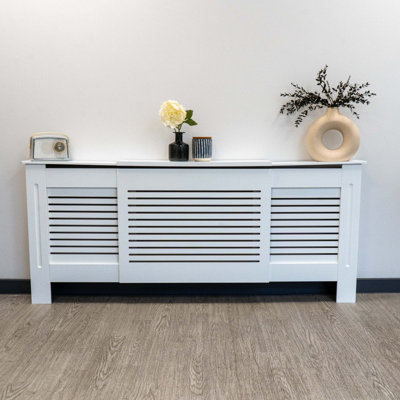 Chan Adjustable Radiator Cover