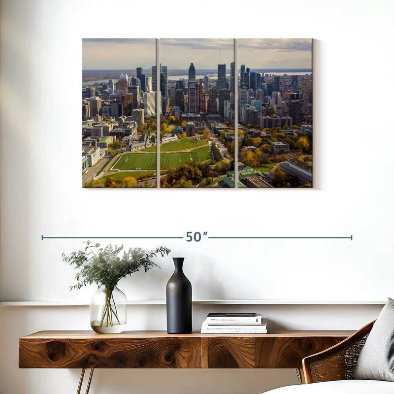 Nicci Montreal Skyline, 24" H x 38" W