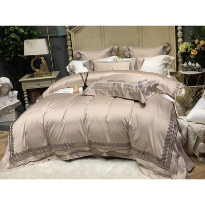 Renfro Cotton Solid Colour Duvet Cover with Pillowcases Included
