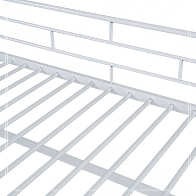 Lit mezzanine moyen avec escalier de rangement