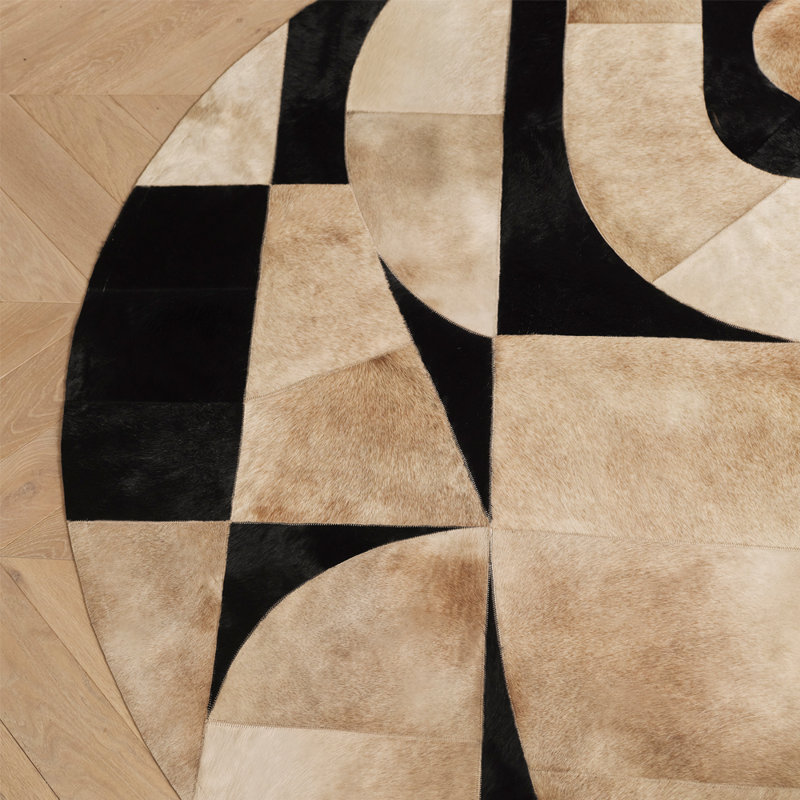 Tapis imprimé peau de vache Art Hide X Greg Natale, Rond 6 pi 6 po