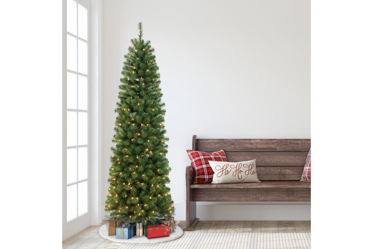 The Holiday Aisle 7.5' Christmas Tree