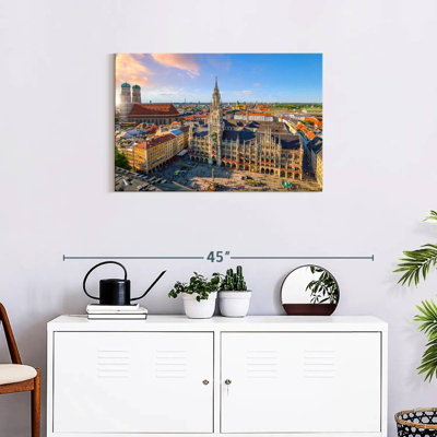 Nicci Munich Skyline