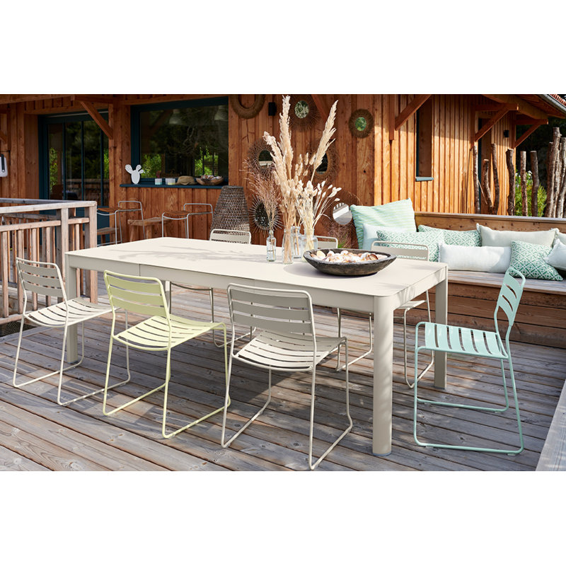 Table d'extérieur Ribambelle, H 29 po x l 118 po x P 39,5 po, Gris argile