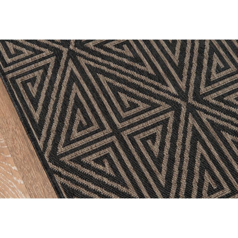 Irita Geometric Indoor / Outdoor Rug, Rectangle 8'6" x 13'