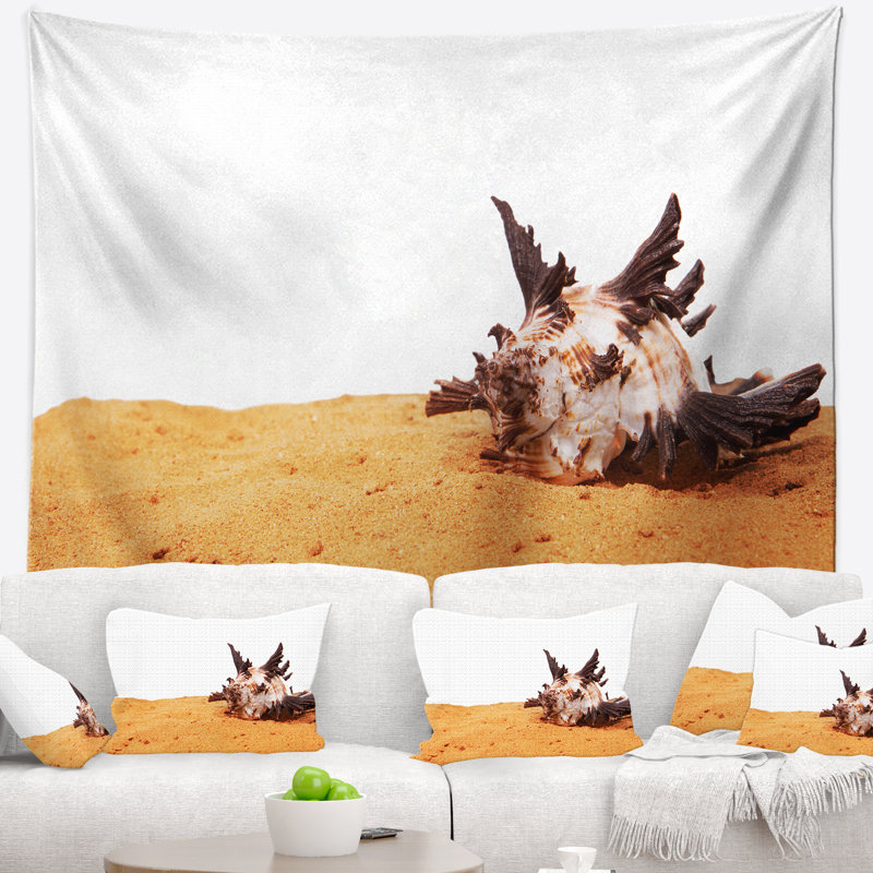 Tapisserie de coquillage sur fond de sable, H 50 po x l 60 po